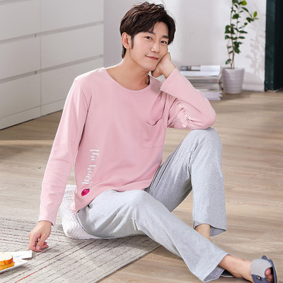 Ανδρικές πιτζάμες σε διάφορα χρώματα και μοτίβα