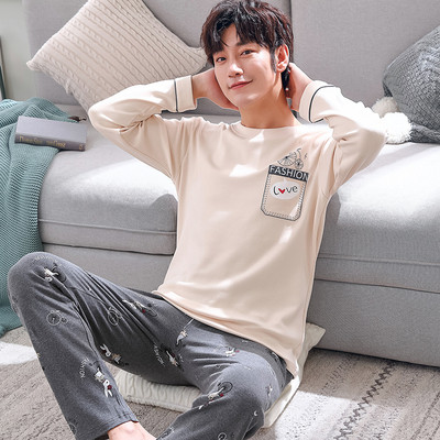 Ανδρικές πιτζάμες σε διάφορα χρώματα και μοτίβα