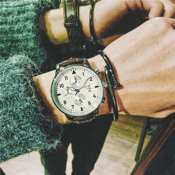 Ceas modern pentru bărbați în două culori