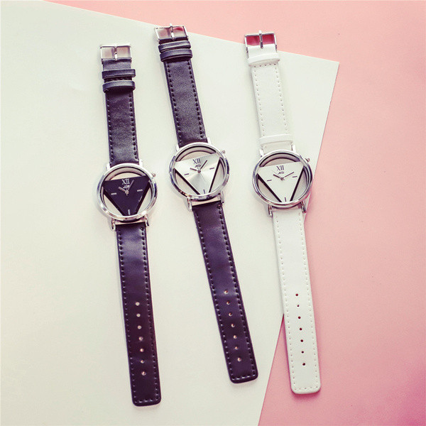 Ceas de dama cu curea din piele in trei culori