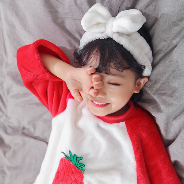 Pijamale moi pentru fete pentru copii in doua culori