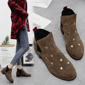 Ghete de dama moderne cu decor in doua culori