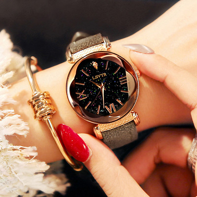 Ceas modern de dama cu forma rotunda in mai multe culori