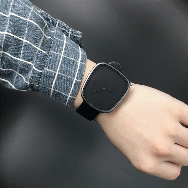 Ceas de bărbați actual în trei culori