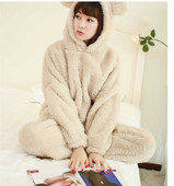 Pijamale moderne pentru femei cu glugă și elemente 3D - mai multe modele