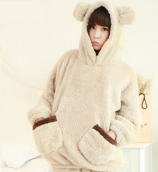 Pijamale moderne pentru femei cu glugă și elemente 3D - mai multe modele