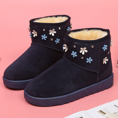 Μοντέρνες γυναικείες μπότες με floral στοιχεία σε τρία χρώματα