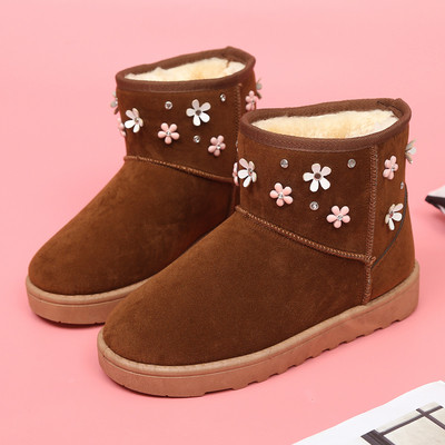 Μοντέρνες γυναικείες μπότες με floral στοιχεία σε τρία χρώματα