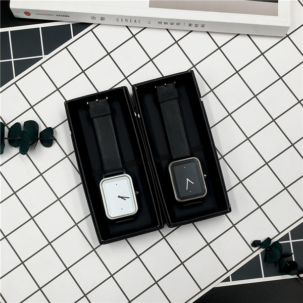 Ανδρικό ρολόι  σε δύο χρώματα με δερμάτινο λουράκι