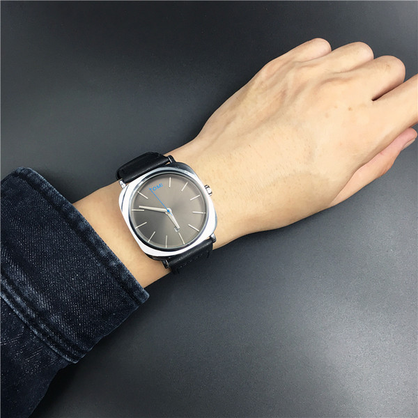 Κομψό ανδρικό ρολόι  σε τρία χρώματα