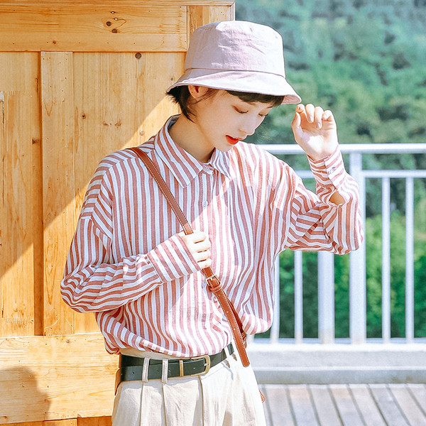 Cămașă casual de damă cu mâneci lungi și dungi roșii și albe