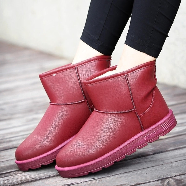 Καθημερινές  γυναικείες μπότες  από οικολογικό δέρμα σε διάφορα χρώματα