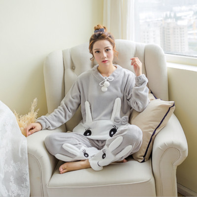 Pijamale de dama moderne in mai multe modele