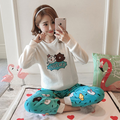 Pijamale de dama moderne in mai multe modele