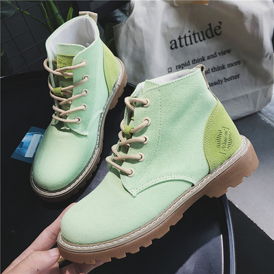 Μοντέρνες γυναικείες μπότες από ύφασμα σε τρία χρώματα