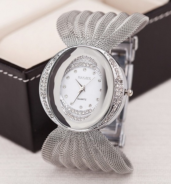 Ceas de dama modern de culoare argintiu si auriu - mai multe modele