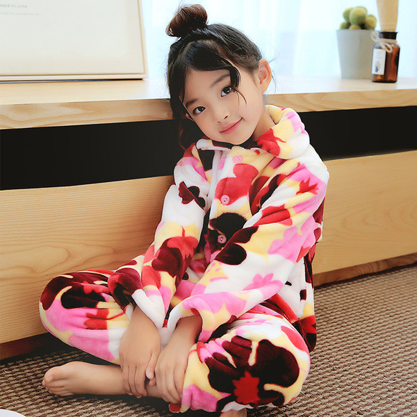 Pijamale moi de iarna pentru copii pentru fete