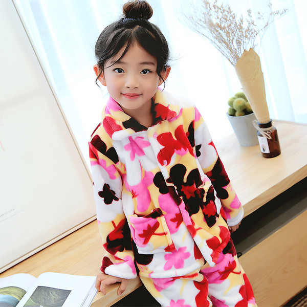 Pijamale moi de iarna pentru copii pentru fete