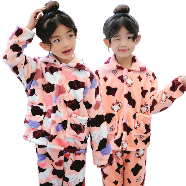 Pijamale moi de iarna pentru copii pentru fete