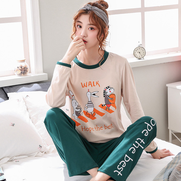 Pijamale de dama moderne in mai multe modele