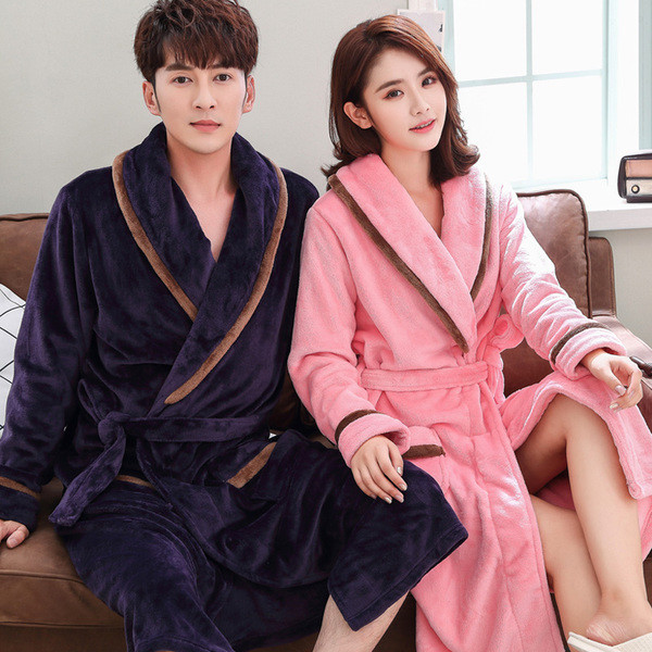 Мъжки и дамски мек халат в няколко цвята с бродерия