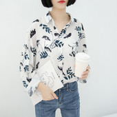 Модерна дамска риза с дълъг ръкав и флорални мотиви