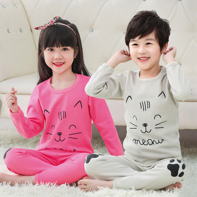 Детска пижама подходяща за момичета и момчета с различни апликации