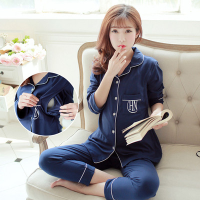 Απαλές  γυναικείες πιτζάμες με ντεκολτέ και τσέπη σε σχήμα V σε διάφορα μοντέλα