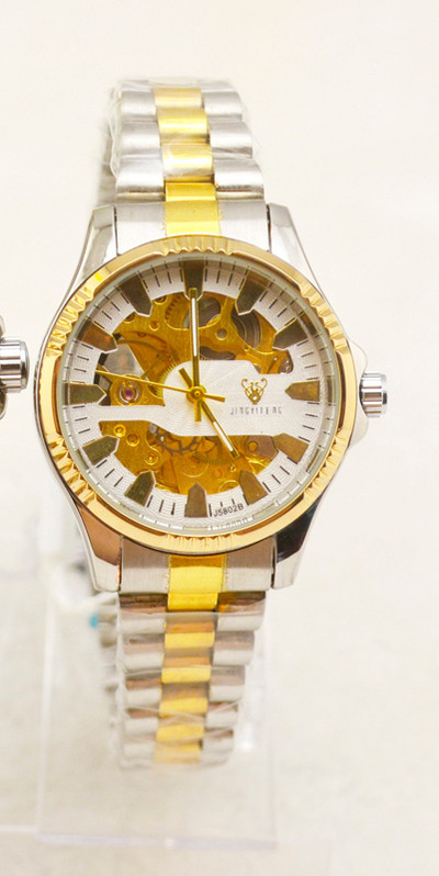 Ceas modern potrivit pentru bărbați și femei