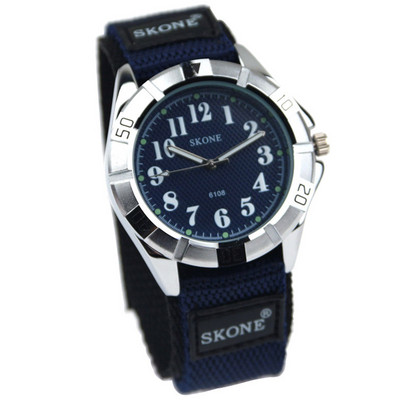 Ανδρικό ρολόι σε διάφορα μοντέλα - διαφορετικά χρώματα