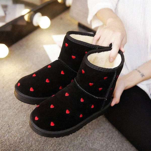 Cizme scurte de piele intoarsa de dama casual in trei culori