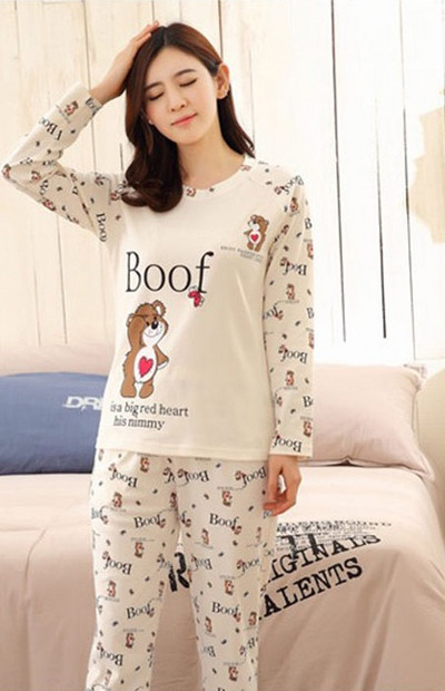 Κομψή κγυναικεία  πιτζάμα σε διάφορα μοντέλα