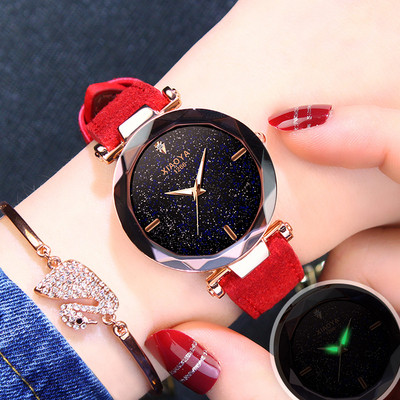 Ceas de dama modern in mai multe culori cu curea din piele intoarsa