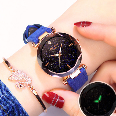 Ceas de dama modern in mai multe culori cu curea din piele intoarsa