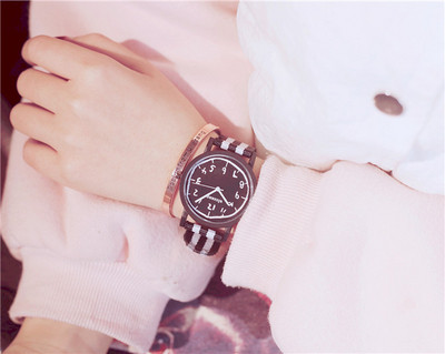 Ceas de dama cu curea in dungi in mai multe culori