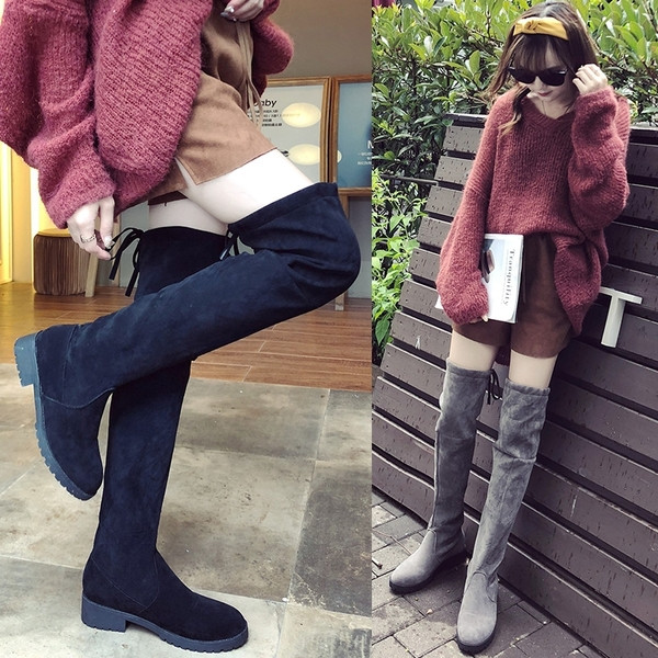 Κομψές γυναικείες μπότες σε δύο χρώματα