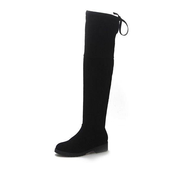 Κομψές γυναικείες μπότες σε δύο χρώματα