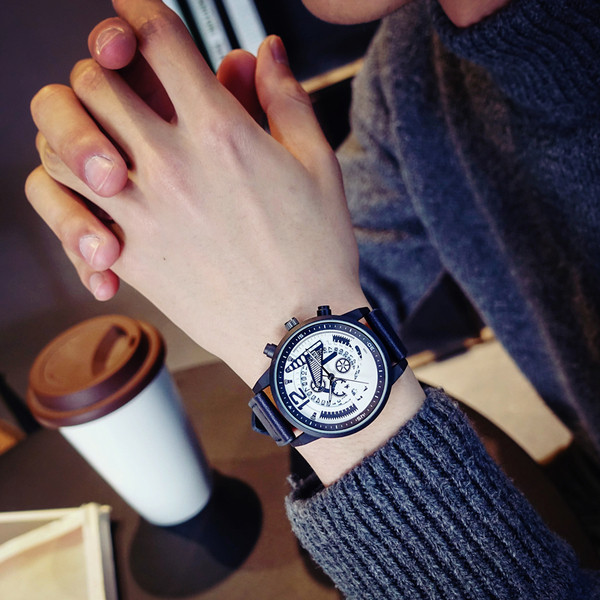 Ceas bărbătesc în patru culori potrivit pentru utilizarea de zi cu zi