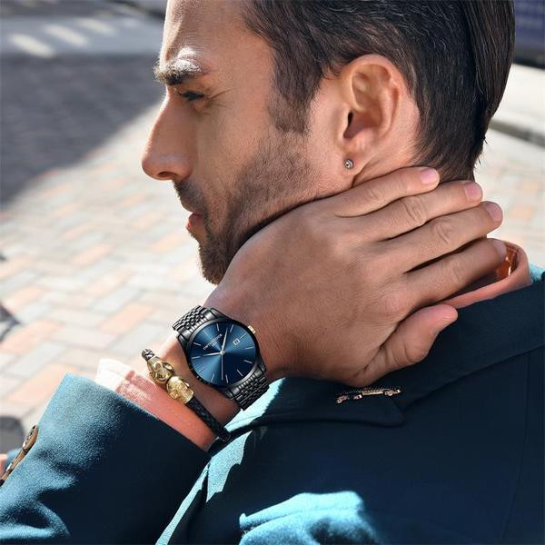 Κομψό ανδρικό ρολόι σε διάφορα χρώματα