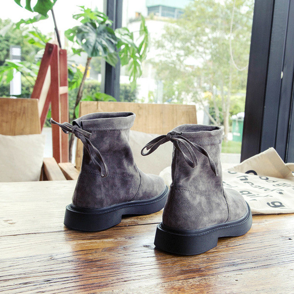 Casual γυναικείες μπότες με κορδόνια 