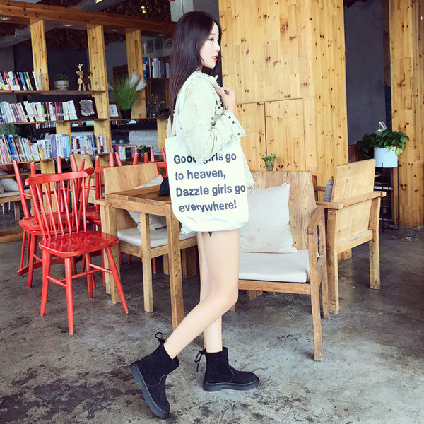 Casual γυναικείες μπότες με κορδόνια 