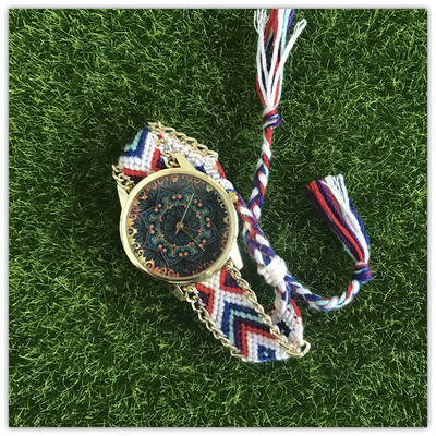 Ceas de dama cu curea impletita in mai multe culori