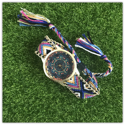 Ceas de dama cu curea impletita in mai multe culori