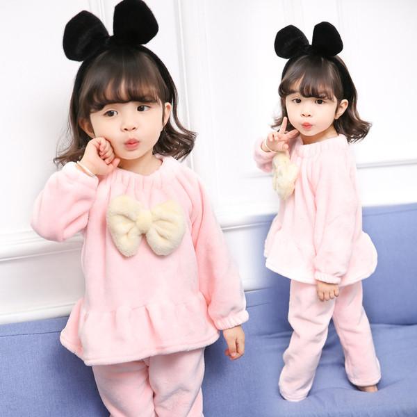 Pijamale pentru fete pentru copii cu element 3D in doua culori