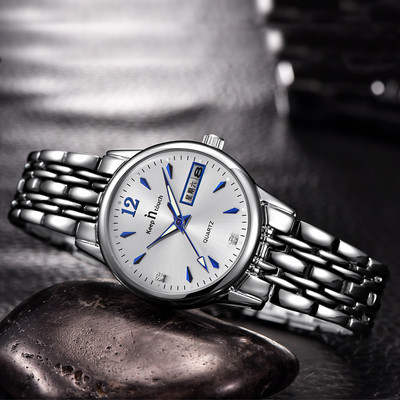 Ceas modern pentru barbati in mai multe culori cu curea metalica