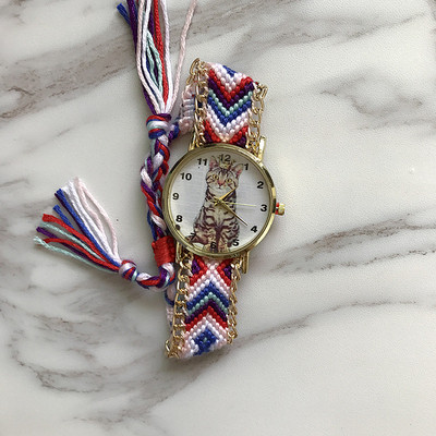 Ceas de dama cu curea impletita si aplicatie in mai multe culori