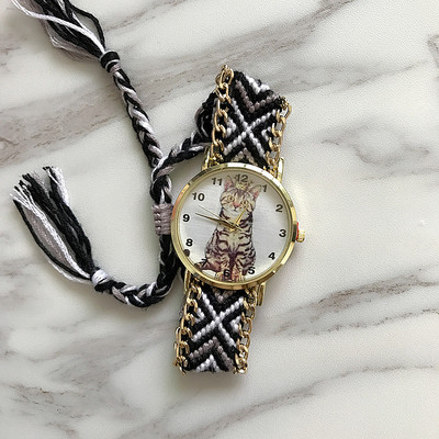 Ceas de dama cu curea impletita si aplicatie in mai multe culori