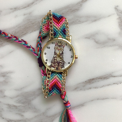 Ceas de dama cu curea impletita si aplicatie in mai multe culori