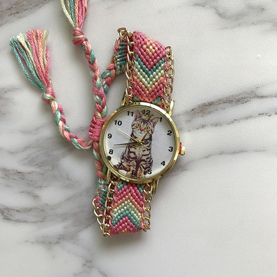 Ceas de dama cu curea impletita si aplicatie in mai multe culori