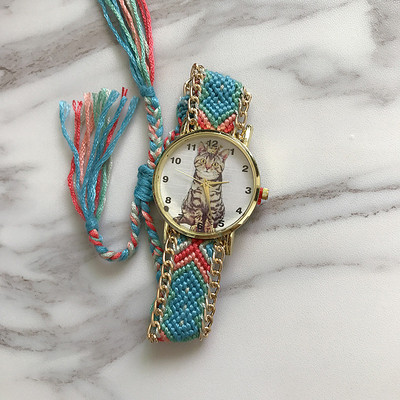 Ceas de dama cu curea impletita si aplicatie in mai multe culori